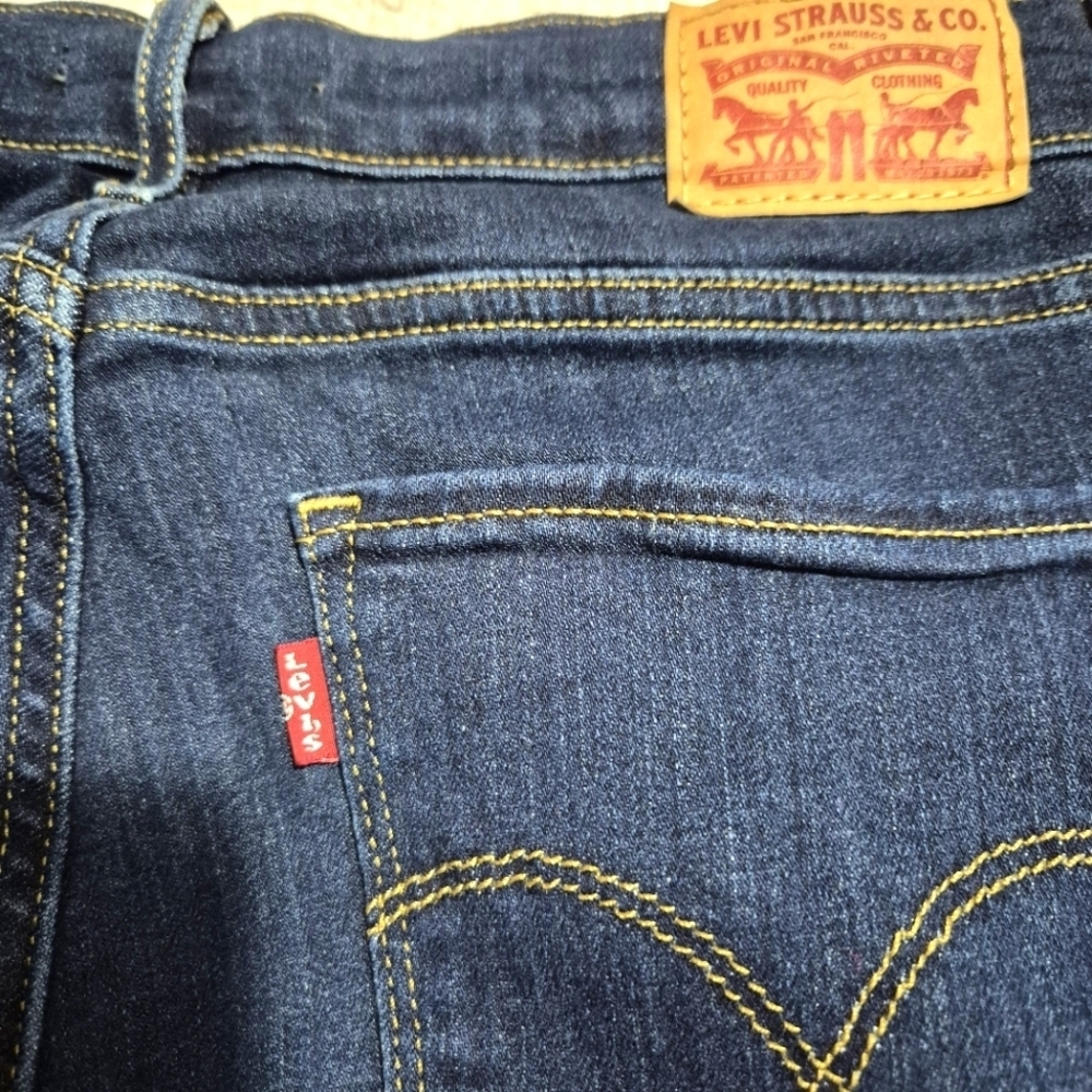 Levi's 724 Blue Straight Leg High Rise Jeans..Size:W30L32 - Picture 6 of 12